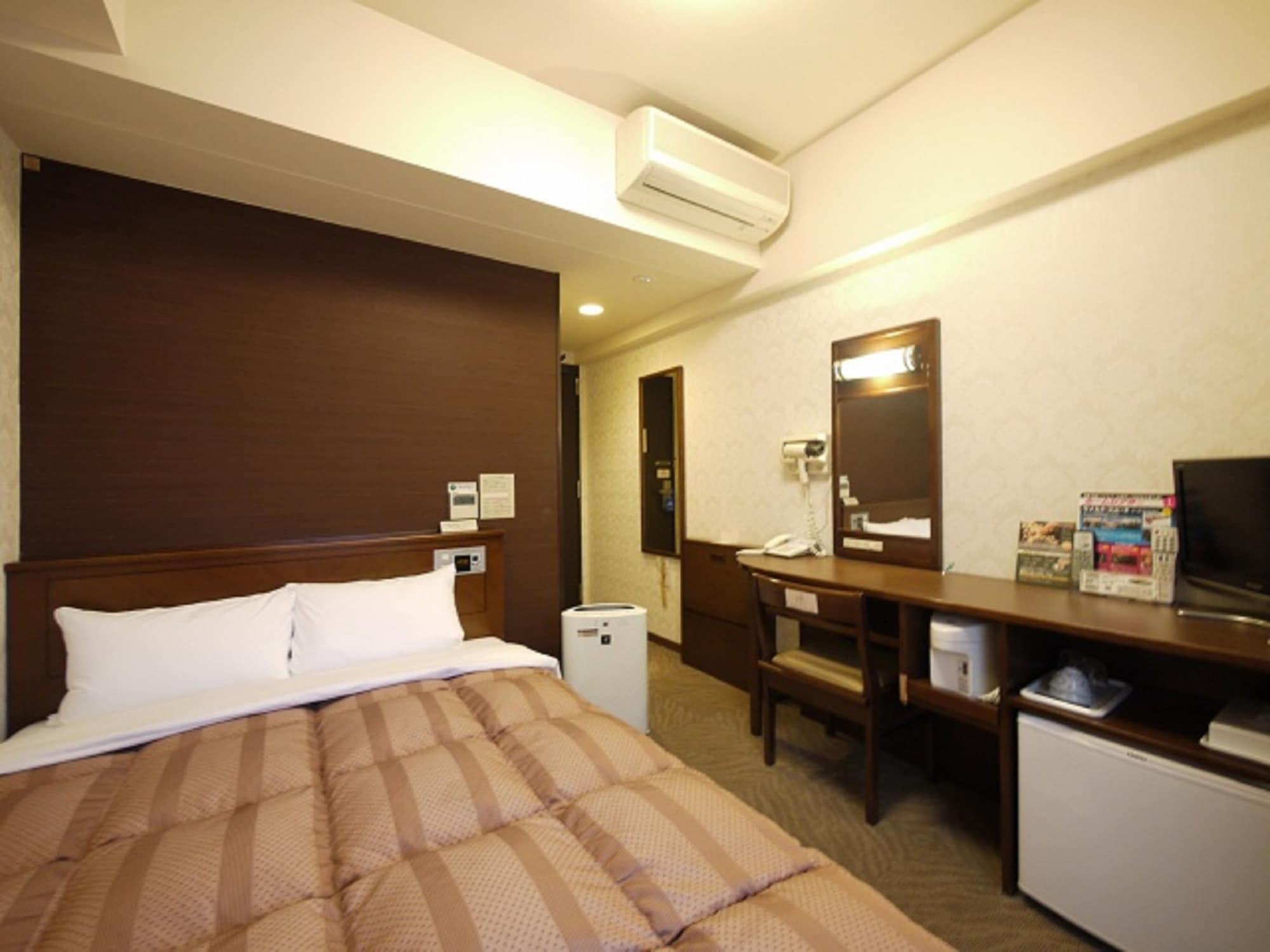 Hotel Route-Inn Yokohama Bashamichi Exterior photo