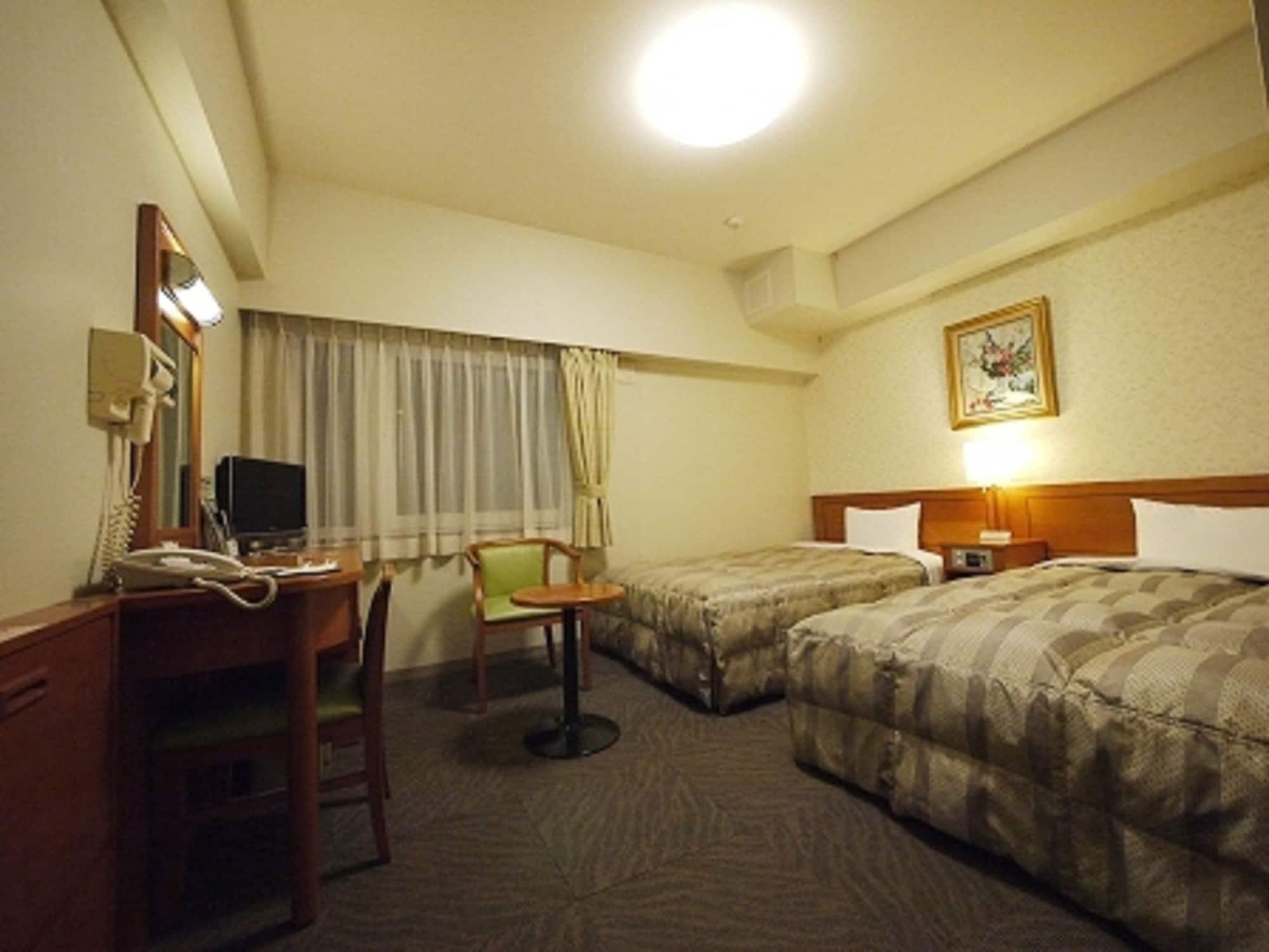 Hotel Route-Inn Yokohama Bashamichi Exterior photo